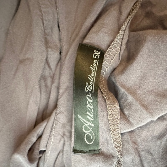 Auxo Collection Romper - Picture 6 of 6